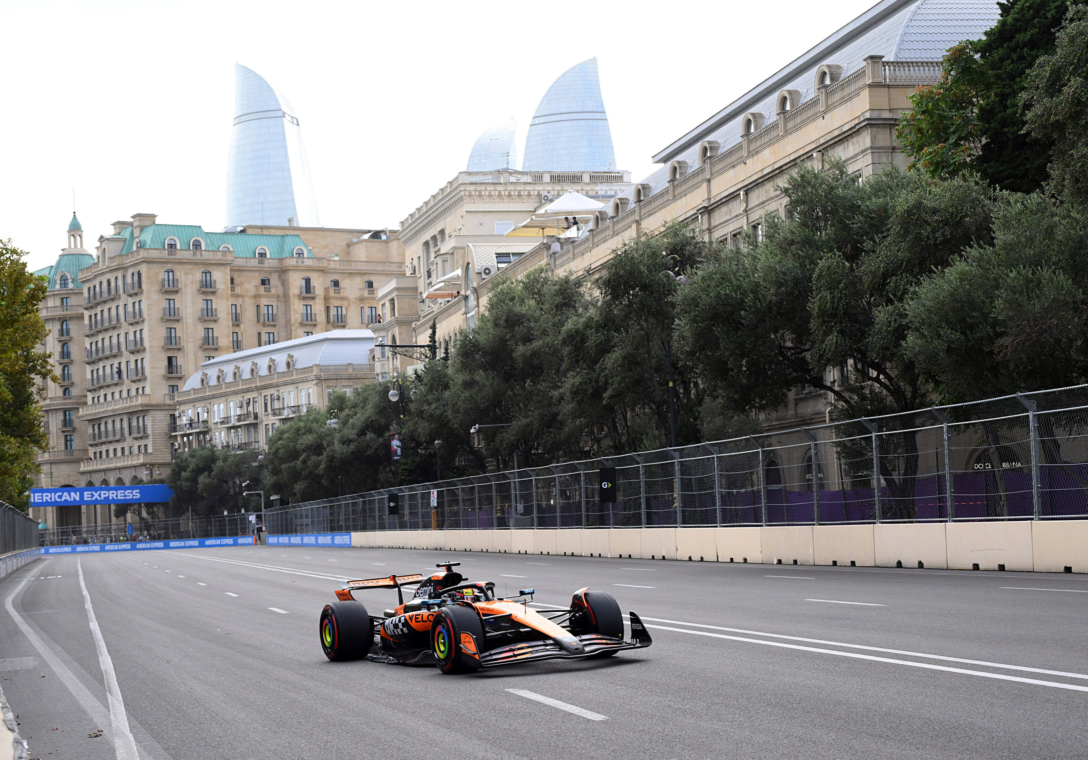 迈凯伦鏖战威廉姆斯,皮亚斯特里刷新纪录 迈凯伦鏖战威廉姆斯,皮亚斯特里刷新纪录