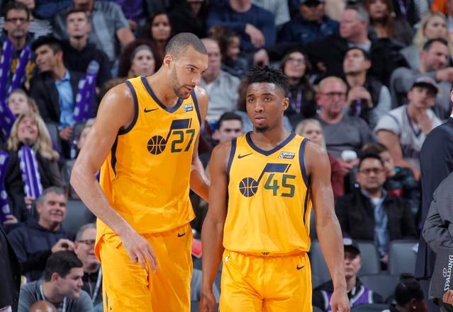 江苏队轻取吉林队，米切尔带队取胜